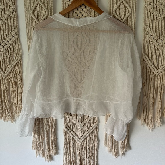 Sheer Long sleeve - Picture 2 of 4